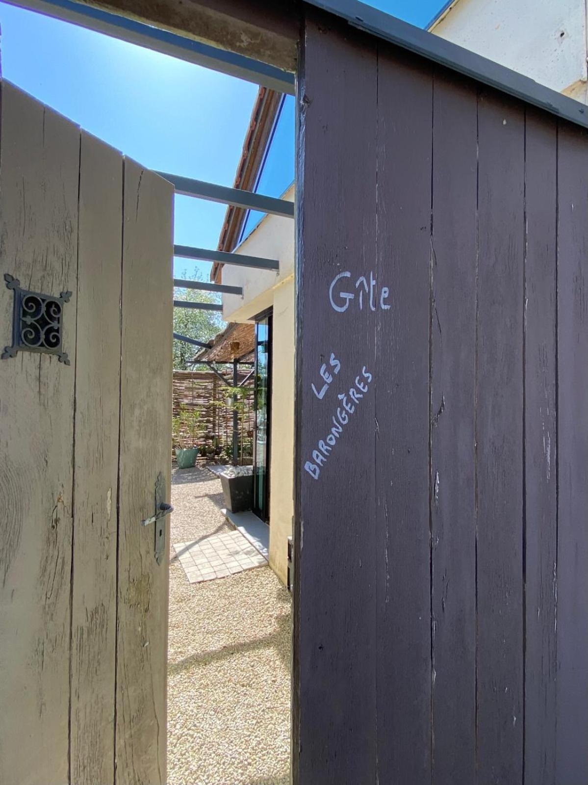 Gite Et Studios Les Barongeres Farges-lès-Chalon エクステリア 写真
